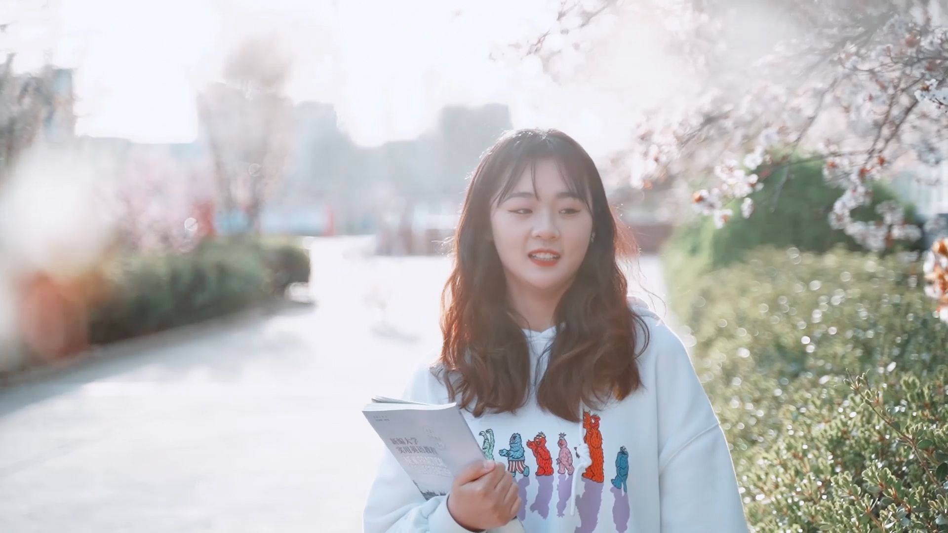 春有約，花不誤，愿一切美好都如約而至。